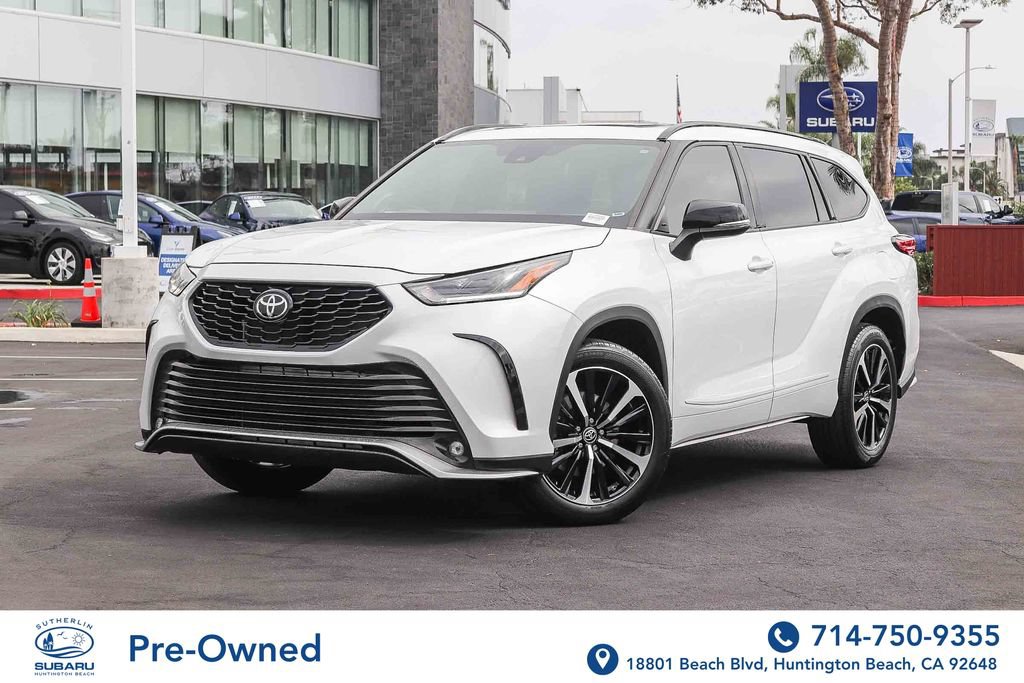 Used 2022 Toyota Highlander XSE