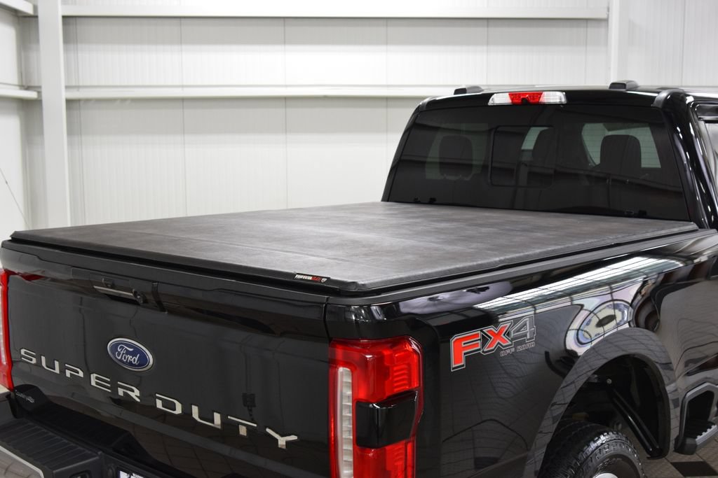Used 2023 Ford F250 Lariat w/ Lariat Ultimate Package AWD/4WD image 27