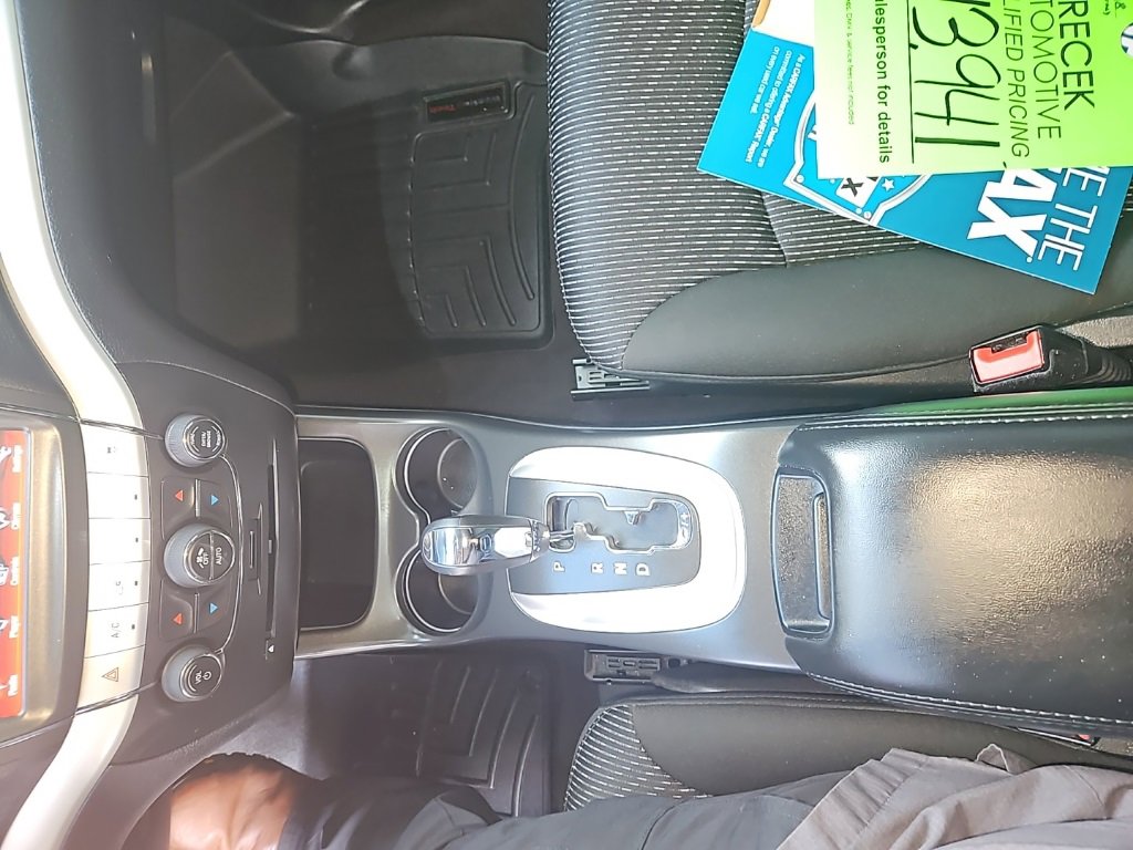 Used 2019 Dodge Journey SE image 19