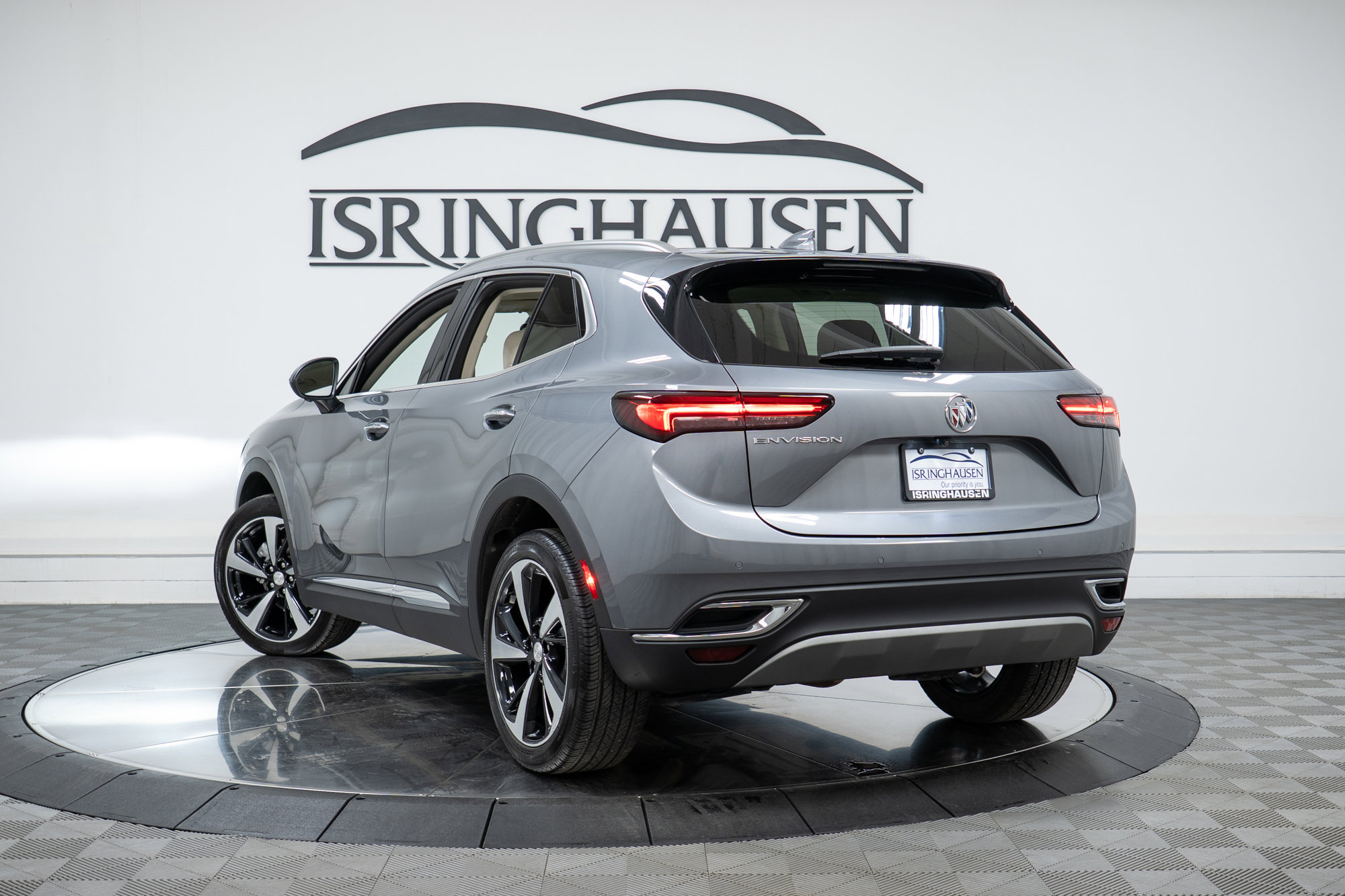 Used 2021 Buick Envision Essence w/ Technology Package I image 29