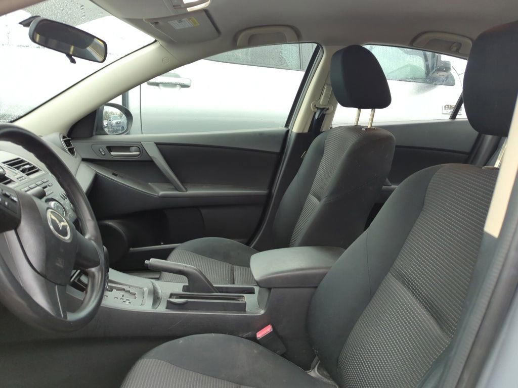 Used 2012 MAZDA MAZDA3 i Sport image 6
