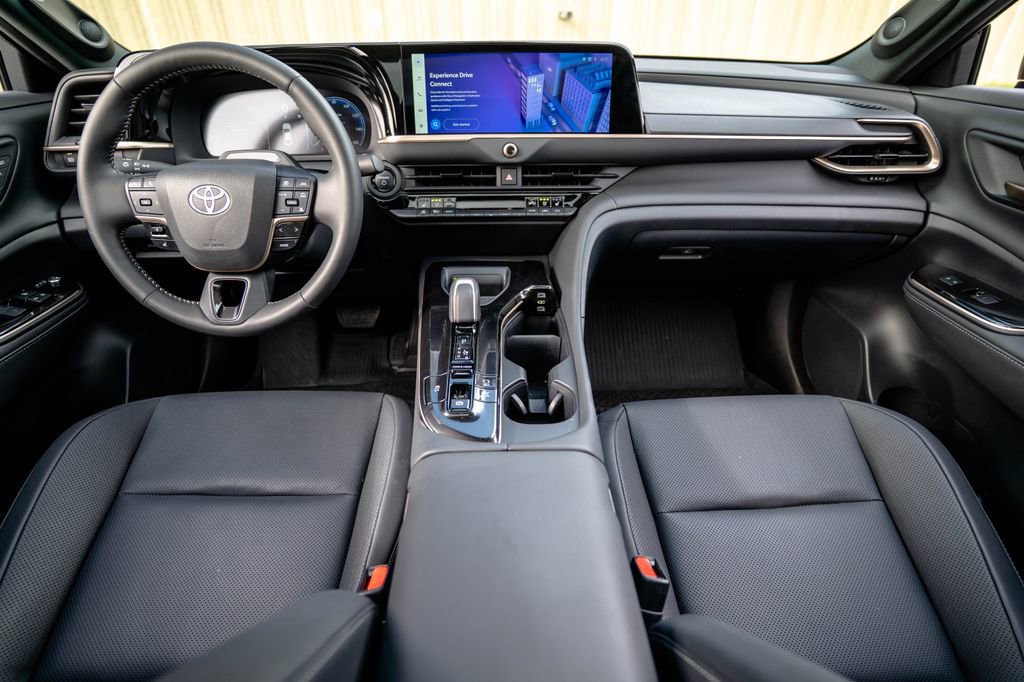 Used 2026 Toyota Crown Limited w/ Advanced Technology Package image 12