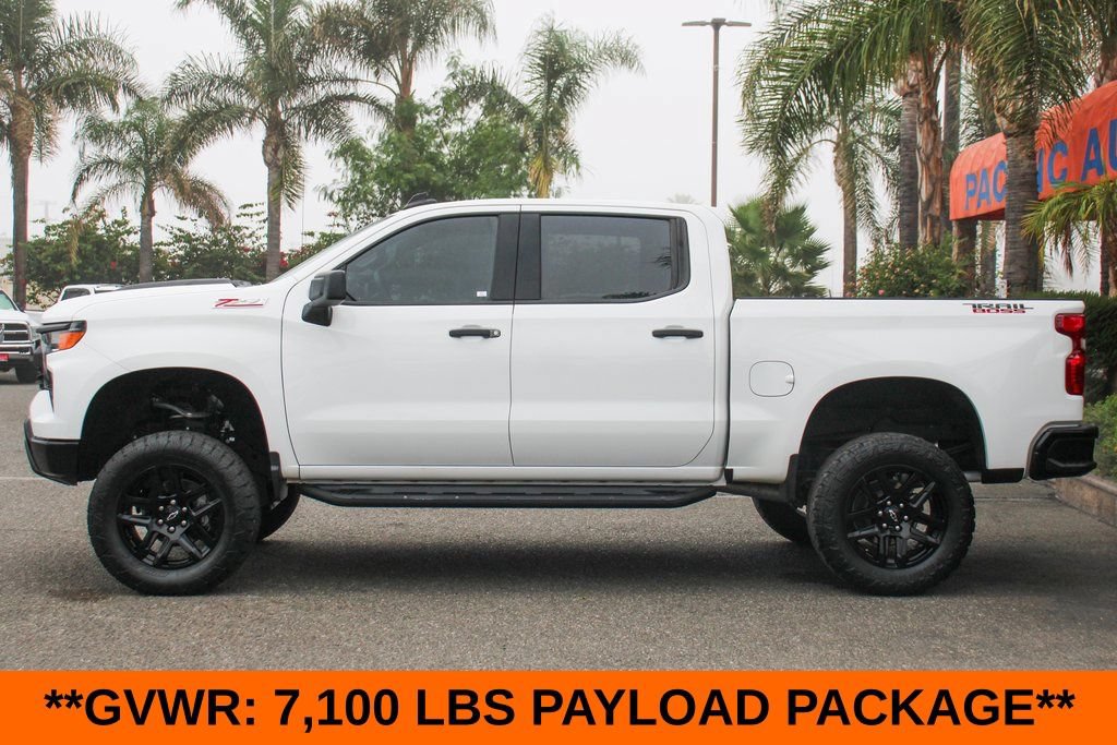 Used 2024 Chevrolet Silverado 1500 Custom Trail Boss AWD/4WD image 5
