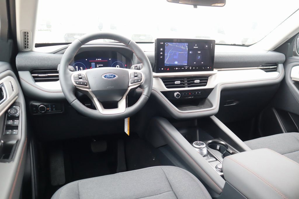 New 2026 Ford Explorer Active image 2