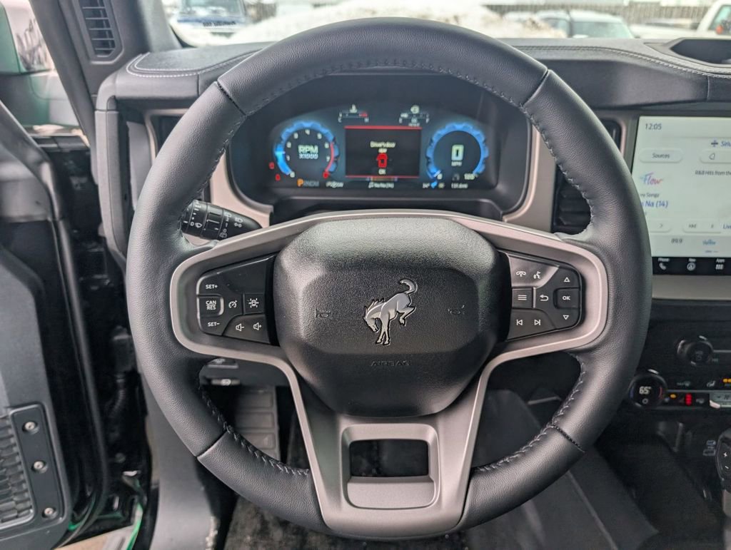 New 2025 Ford Bronco Outer Banks w/ Sasquatch Package AWD/4WD image 27