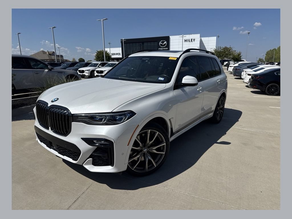Used 2022 BMW X7 M50i w/ Dynamic Handling Package AWD/4WD image 1