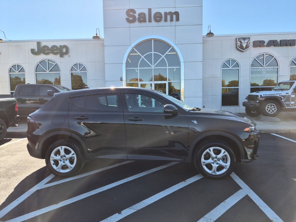Used 2023 Dodge Hornet GT w/ Cold Weather Group AWD/4WD image 5