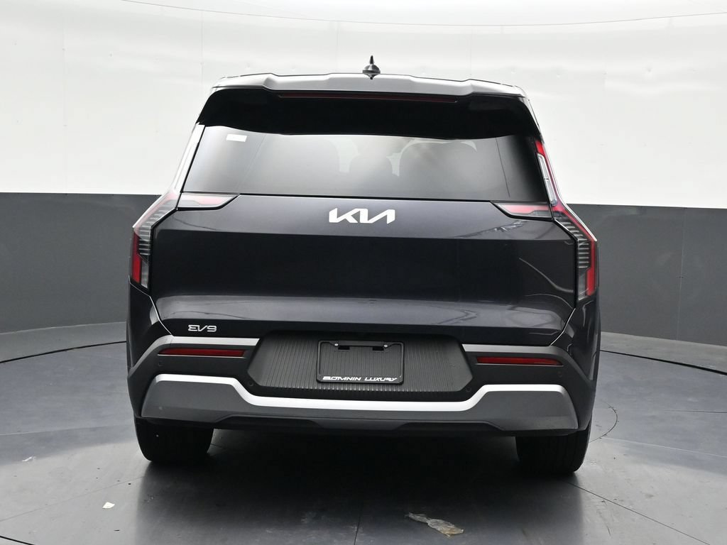 Used 2026 Kia EV9 Light RWD image 4