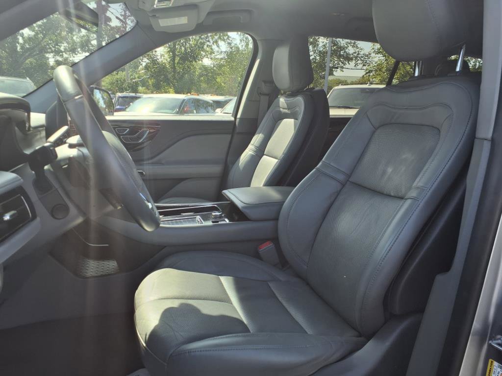 Used 2020 Lincoln Aviator Reserve RWD image 11