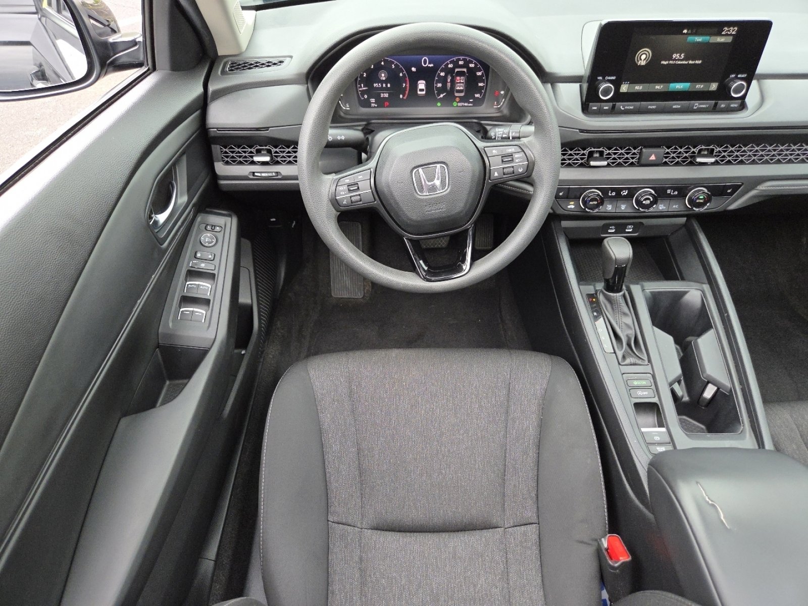 Certified 2024 Honda Accord EX image 27