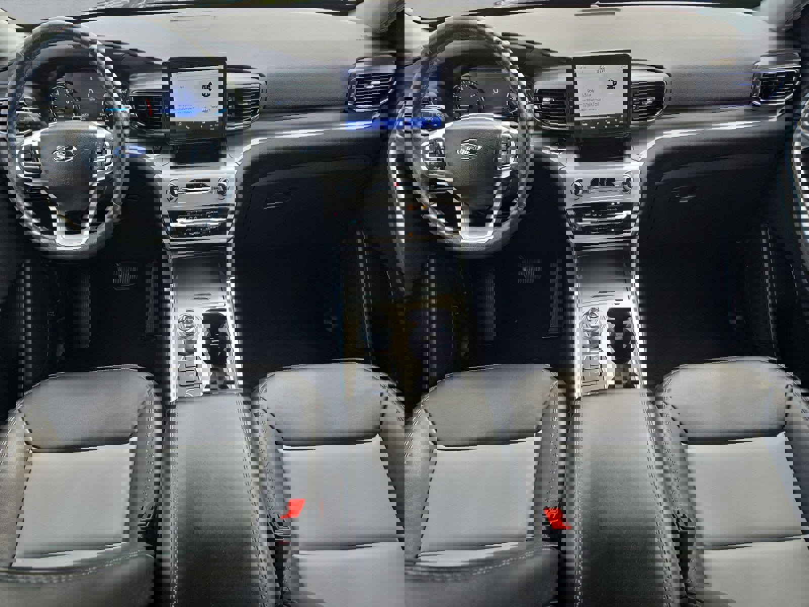 Certified 2023 Ford Explorer XLT w/ Equipment Group 202A image 9