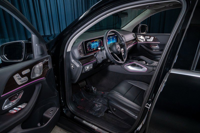 New 2026 Mercedes-Benz GLS 450 4MATIC image 11