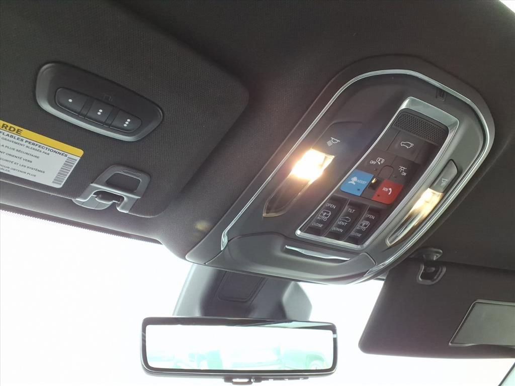 Used 2024 Jeep Grand Cherokee L Limited w/ Luxury Tech Group II image 34