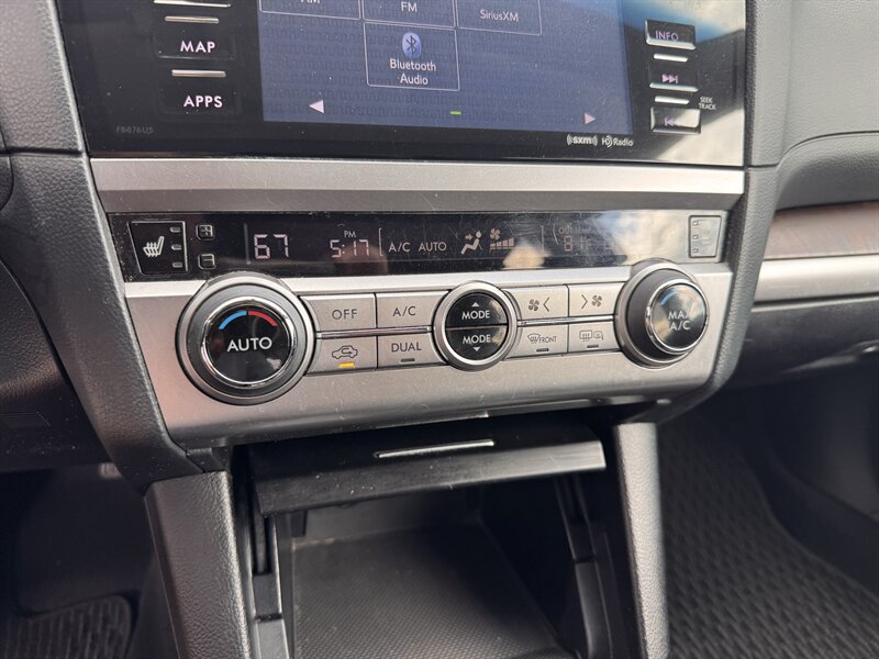 Used 2017 Subaru Outback 2.5i Limited AWD/4WD image 18