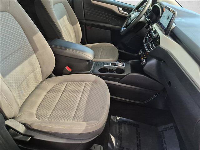 Certified 2021 Ford Escape SE w/ SE Sport Appearance Package FWD image 19