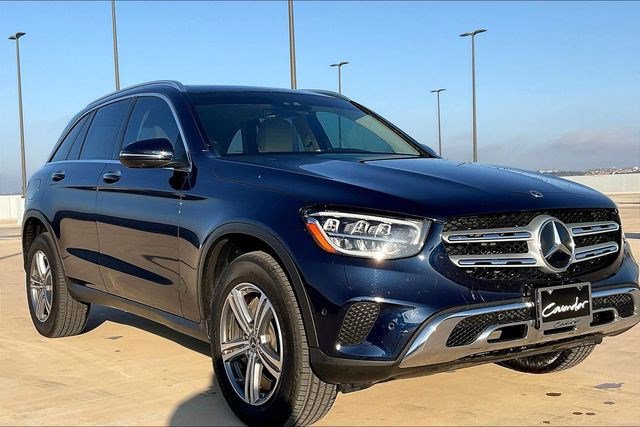 Used 2022 Mercedes-Benz GLC 300 4MATIC image 3