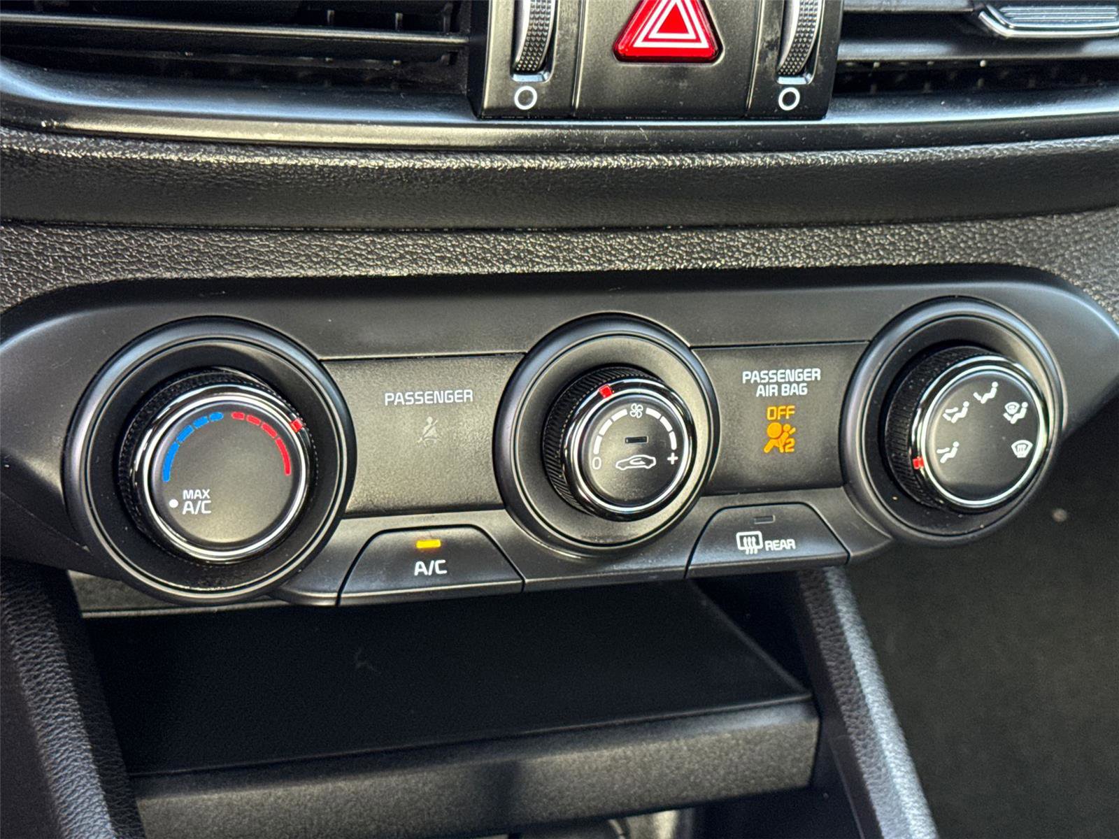 Used 2023 Kia Forte LXS w/ LXS Technology Package FWD image 31