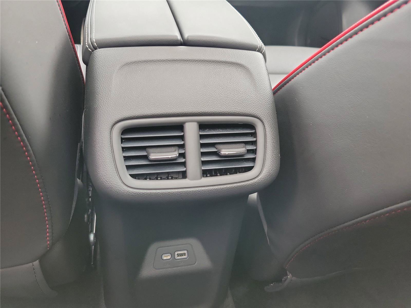 Used 2023 Buick Envision Essence w/ Sport Touring Package AWD/4WD image 14