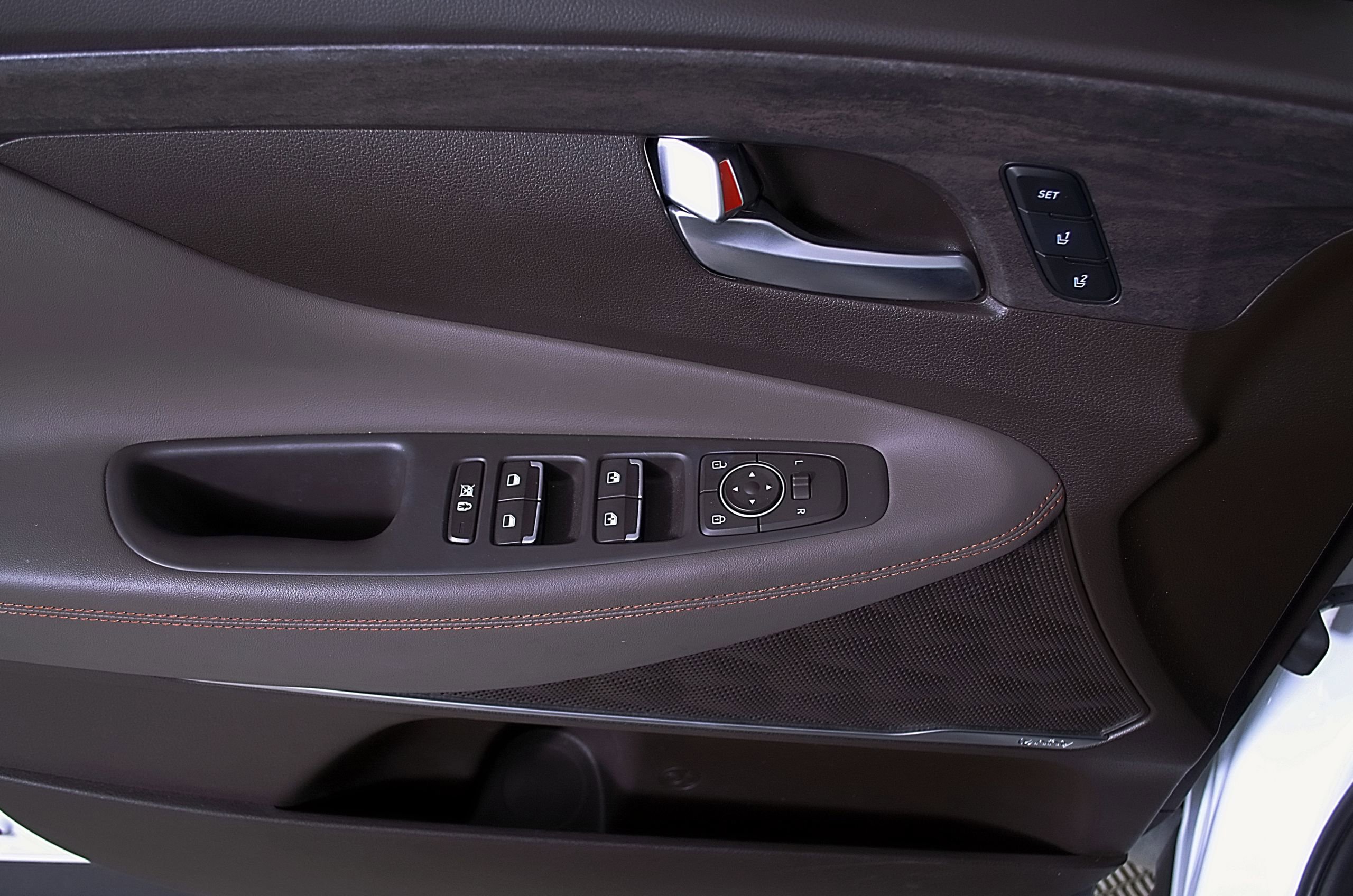 Used 2020 Hyundai Santa Fe Limited image 18