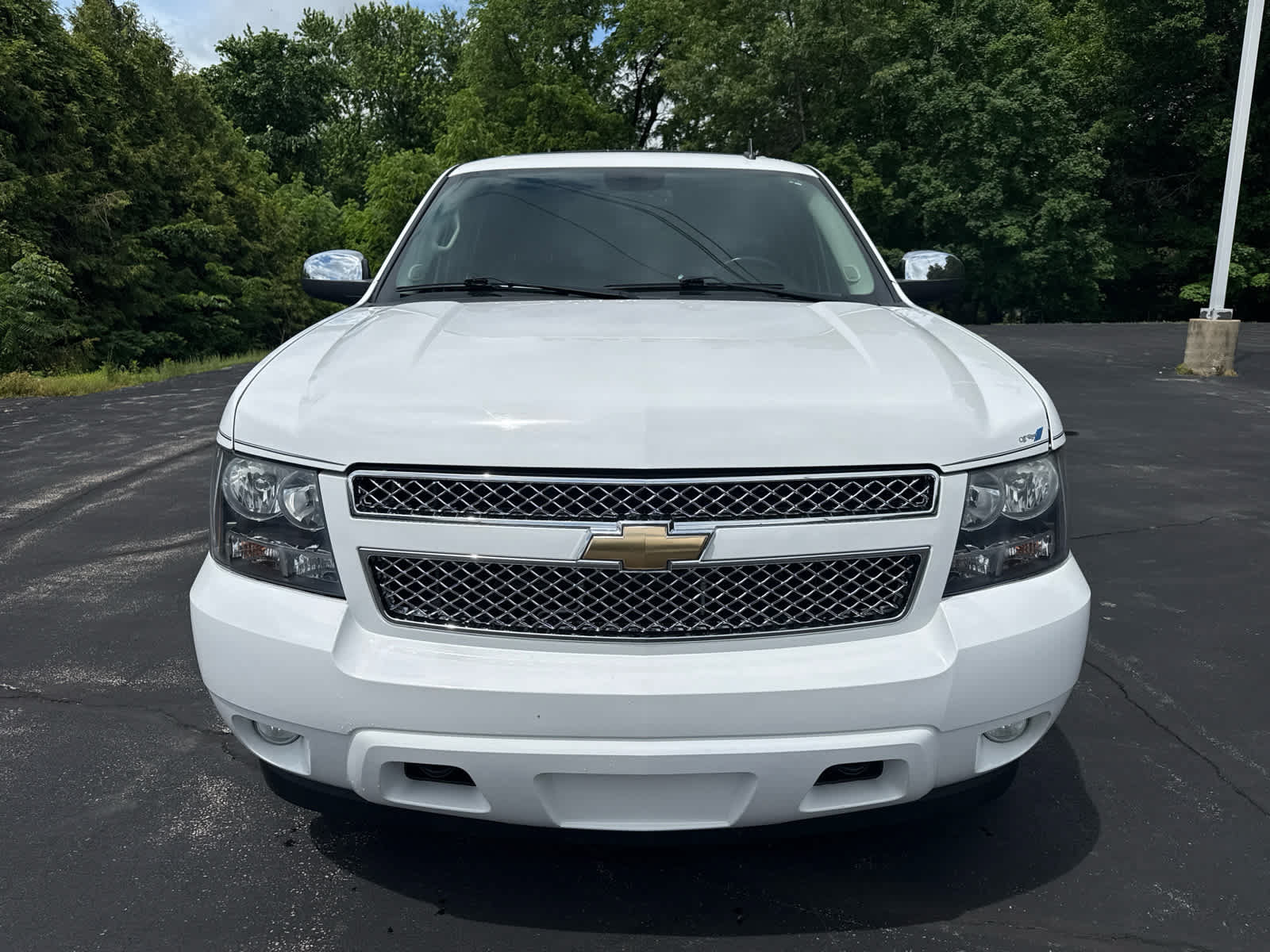 Used 2010 Chevrolet Tahoe LTZ AWD/4WD image 8