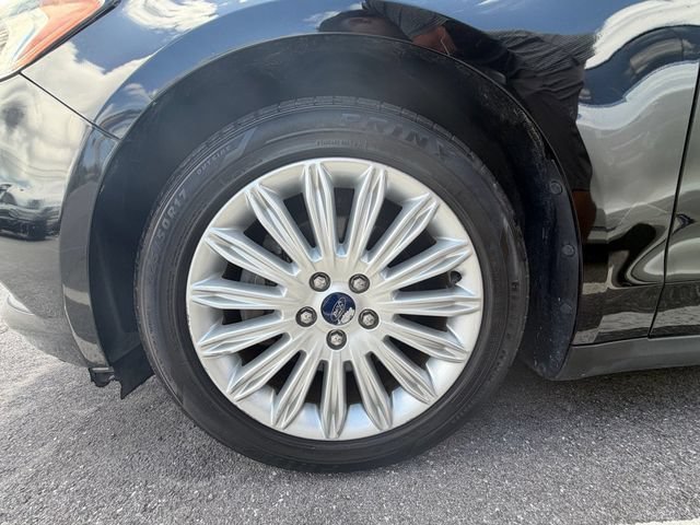 Used 2015 Ford Fusion S FWD image 9