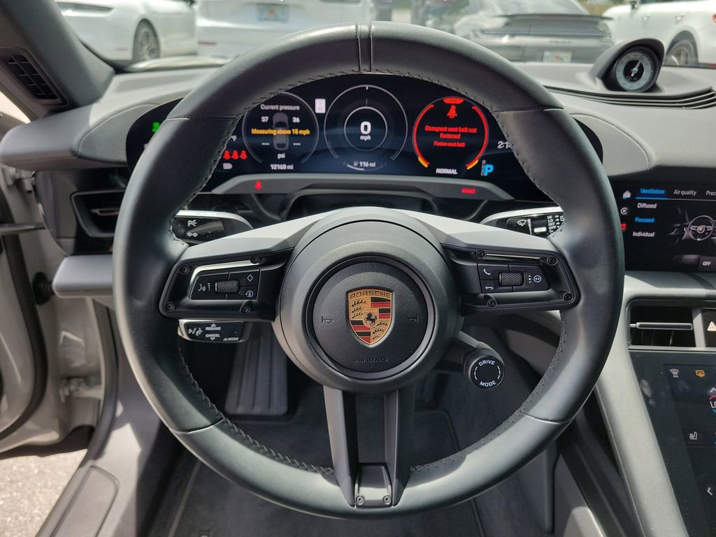 Certified 2022 Porsche Taycan 4 Cross Turismo AWD/4WD image 33
