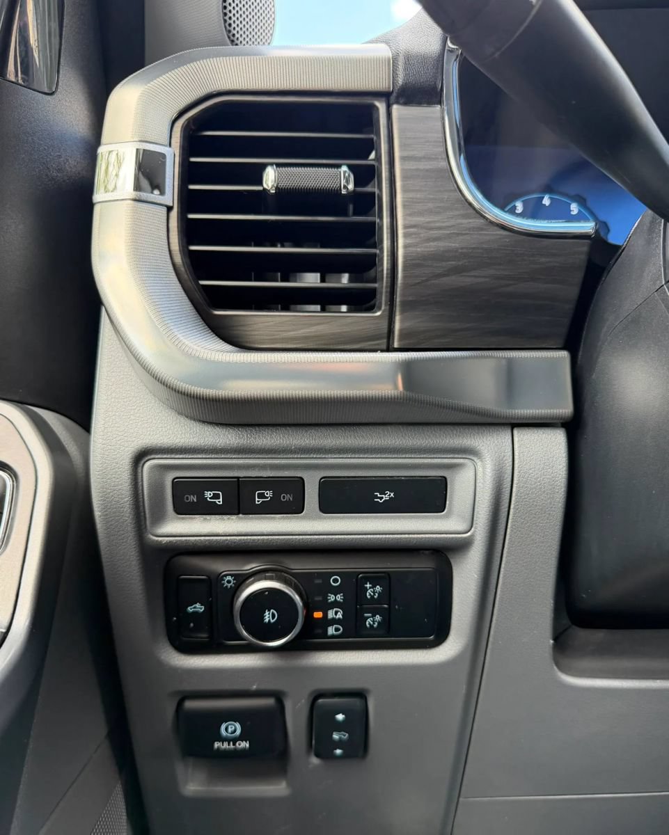 Used 2024 Ford F150 Lariat w/ FX4 Off-Road Package AWD/4WD image 19