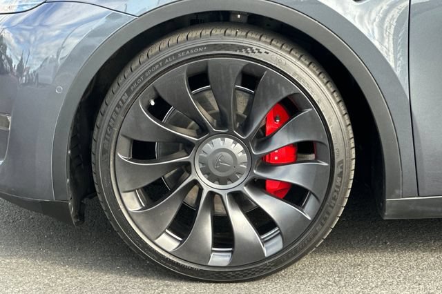 Used 2022 Tesla Model Y Performance AWD/4WD image 29