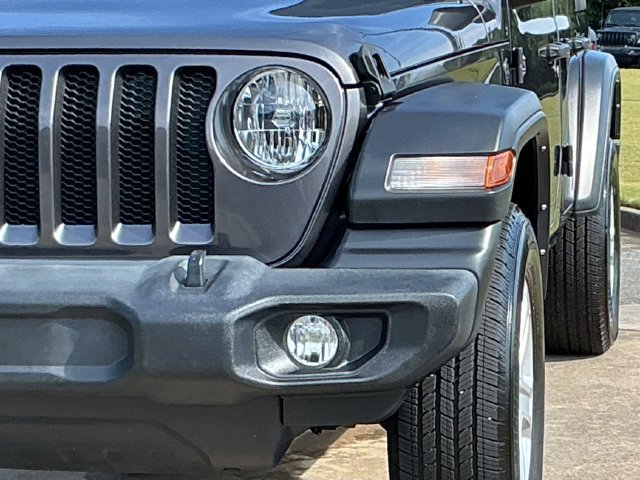 Used 2022 Jeep Wrangler Unlimited Sport AWD/4WD image 11