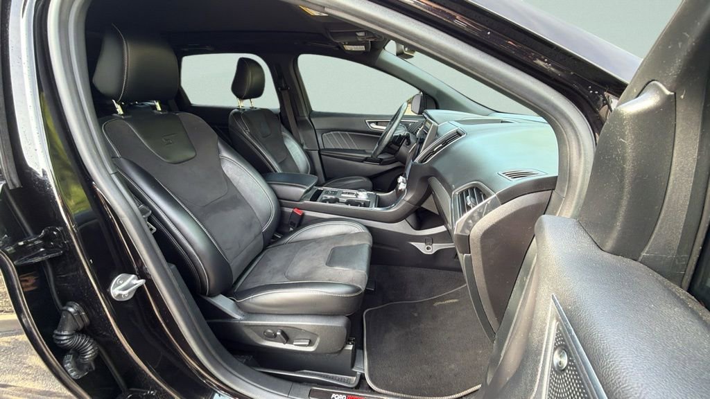 Used 2021 Ford Edge ST w/ Equipment Group 401A AWD/4WD image 24