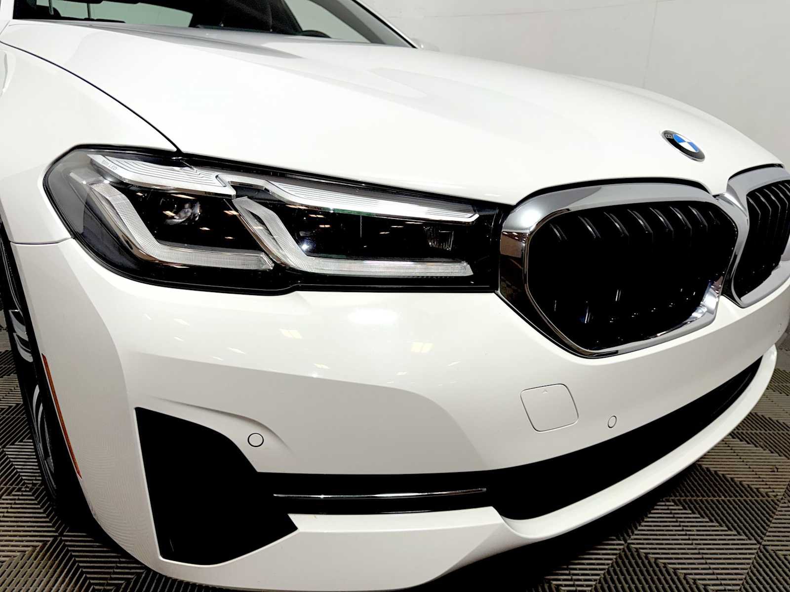 Used 2023 BMW 530i xDrive w/ Premium Package AWD/4WD image 25