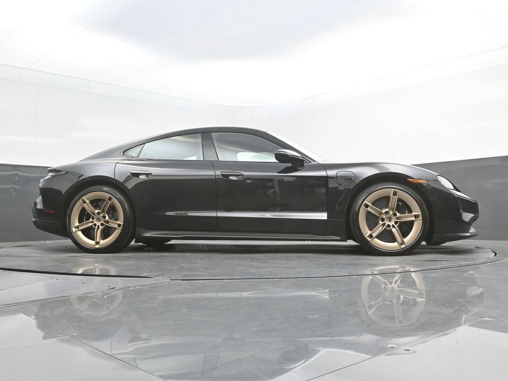New 2026 Porsche Taycan Turbo S AWD/4WD image 30