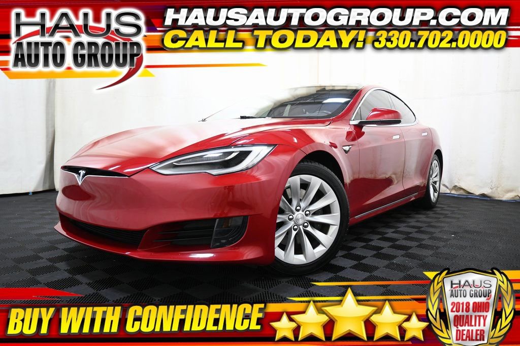 Used 2017 Tesla Model S 90D image 1