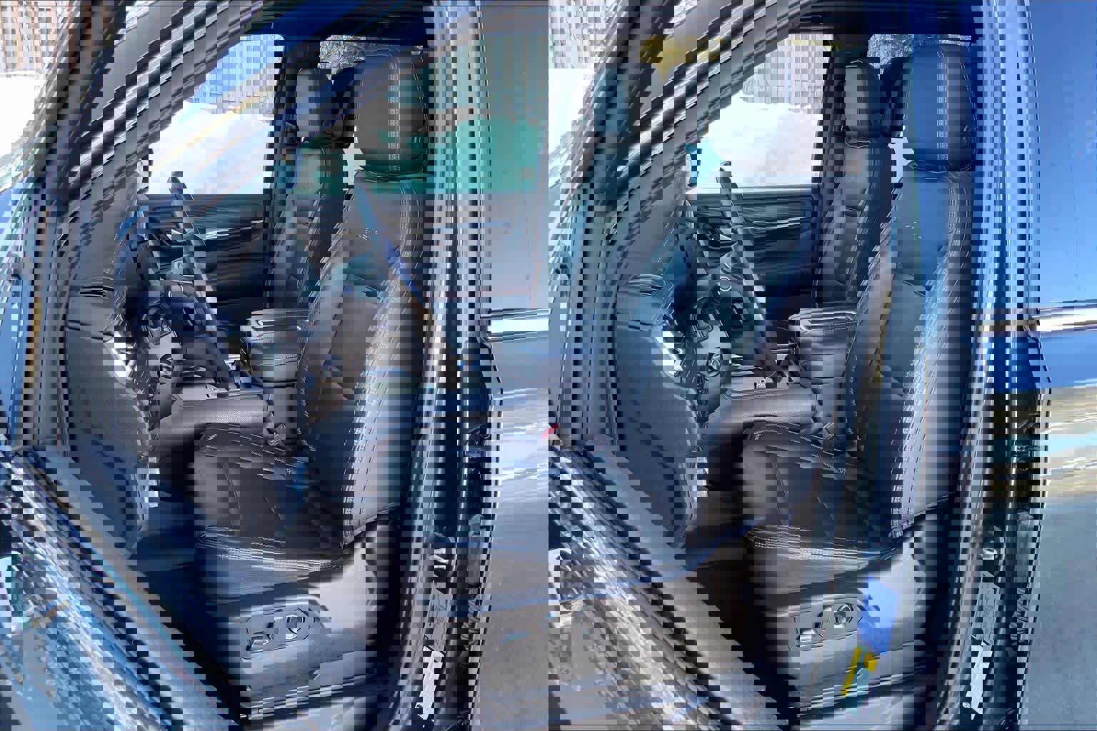 Used 2021 GMC Yukon XL Denali w/ Denali Ultimate Package image 7