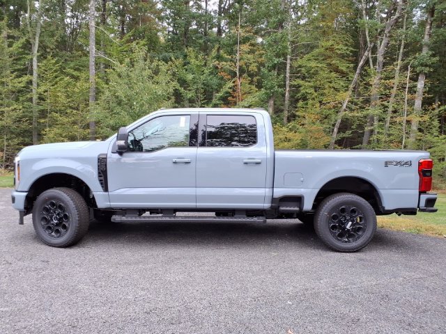 New 2027 Ford F250 Lariat w/ Black Appearance Package AWD/4WD image 3