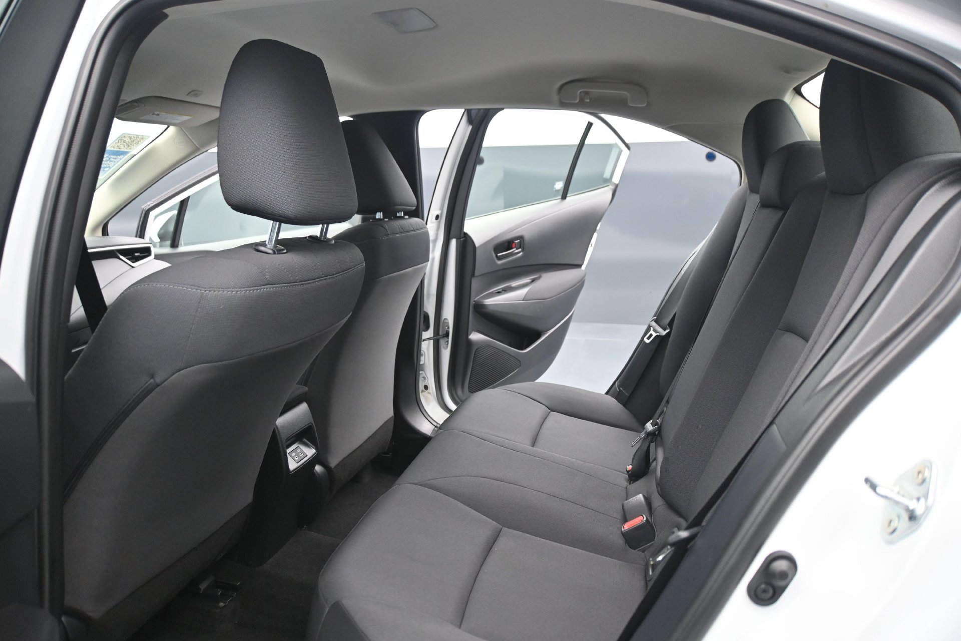 Used 2024 Toyota Corolla LE FWD image 15