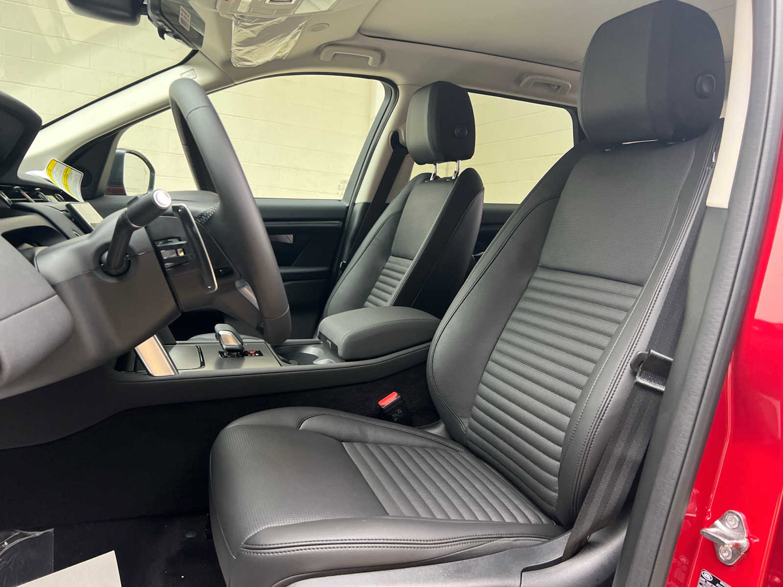 Certified 2025 Land Rover Discovery Sport S image 13
