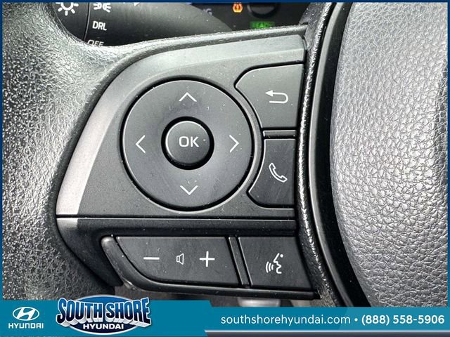 Used 2021 Toyota RAV4 LE image 22