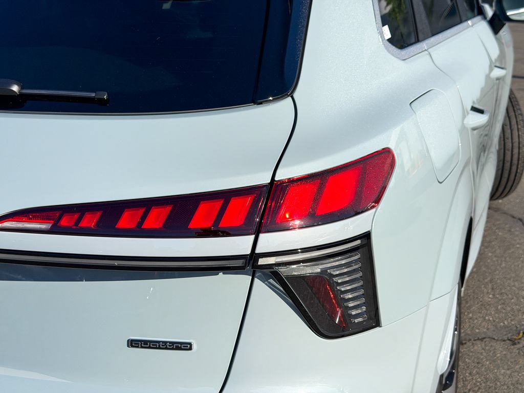 New 2026 Audi Q3 quattro 2.0T AWD/4WD image 8