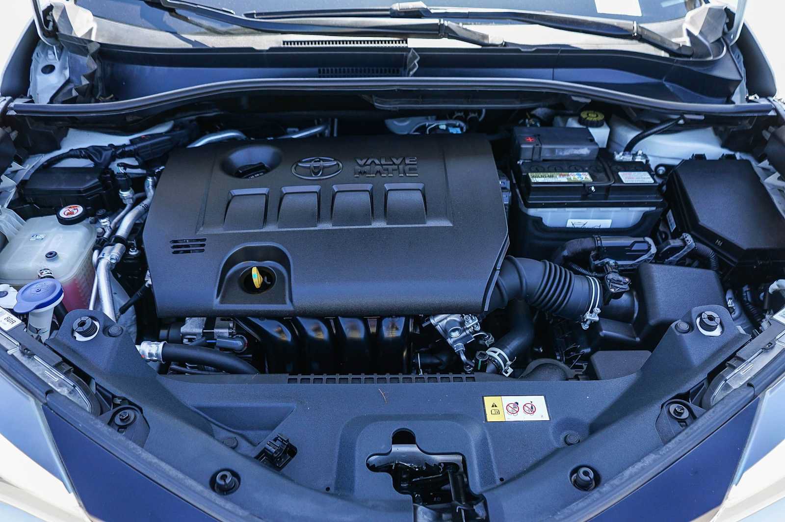 Used 2022 Toyota C-HR Limited FWD image 27
