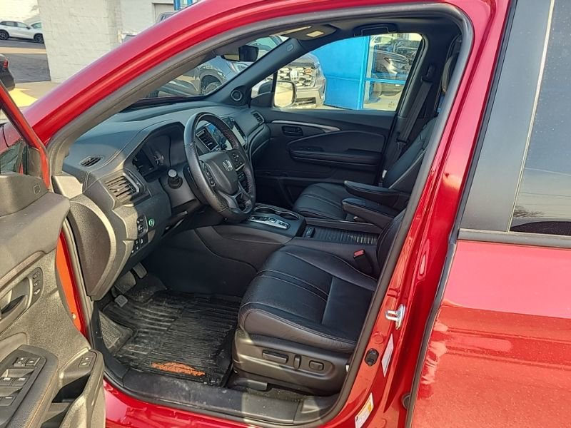 Used 2023 Honda Passport TrailSport image 13