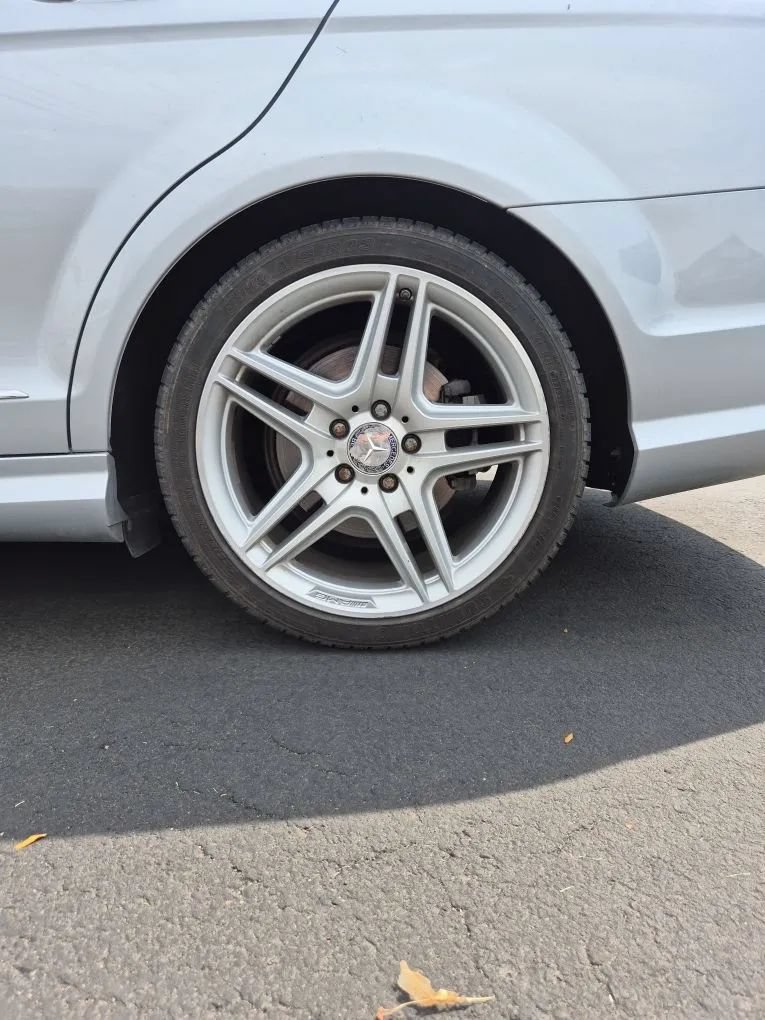 Used 2013 Mercedes-Benz C 350 Sport image 4