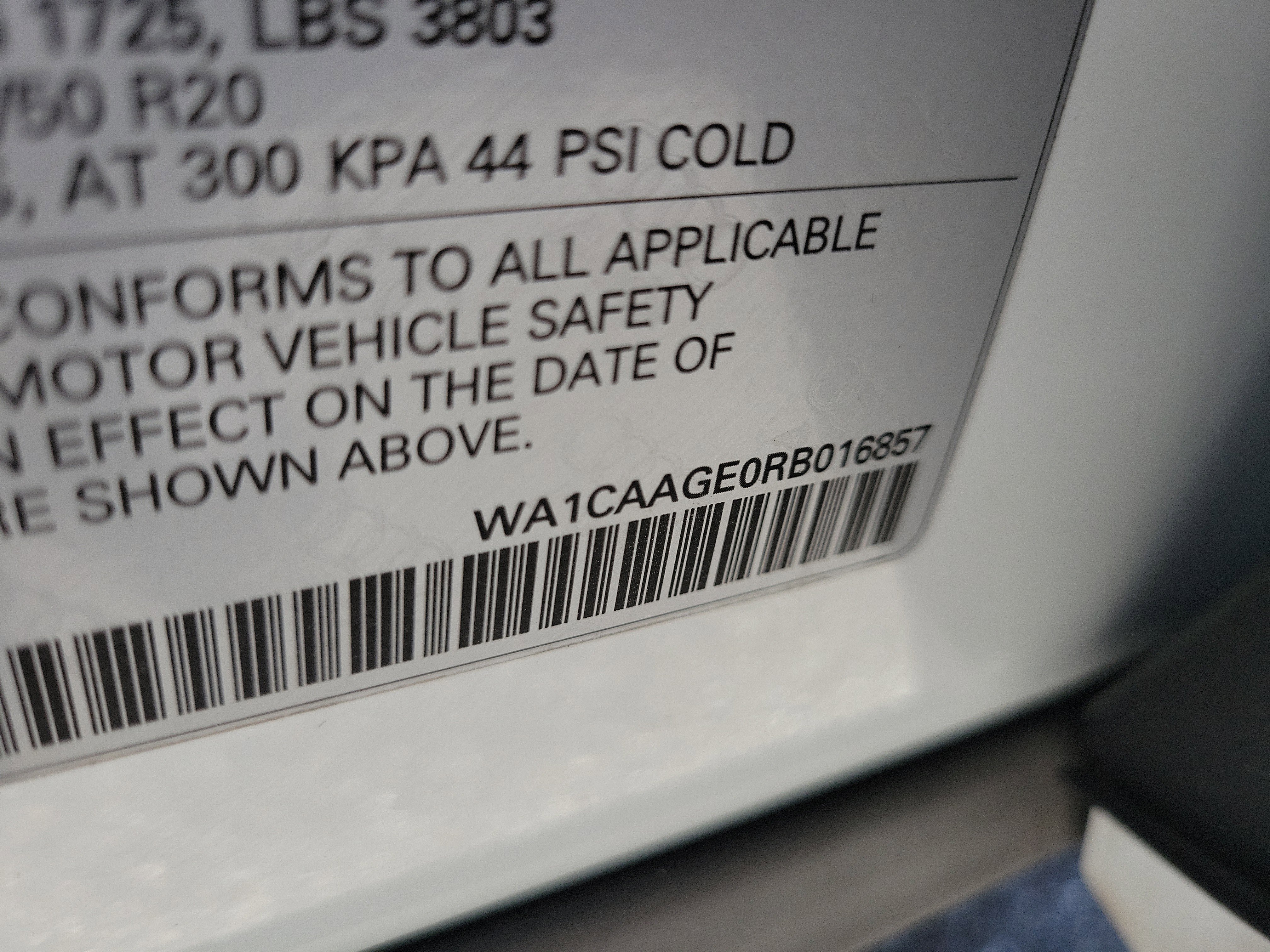 Used 2024 Audi Q8 e-tron Premium Plus w/ Premium Plus Package AWD/4WD image 34