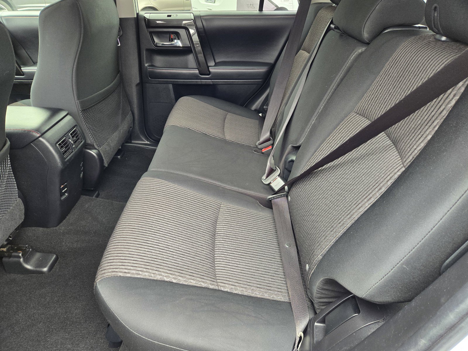 Used 2018 Toyota 4Runner TRD Off-Road AWD/4WD image 11