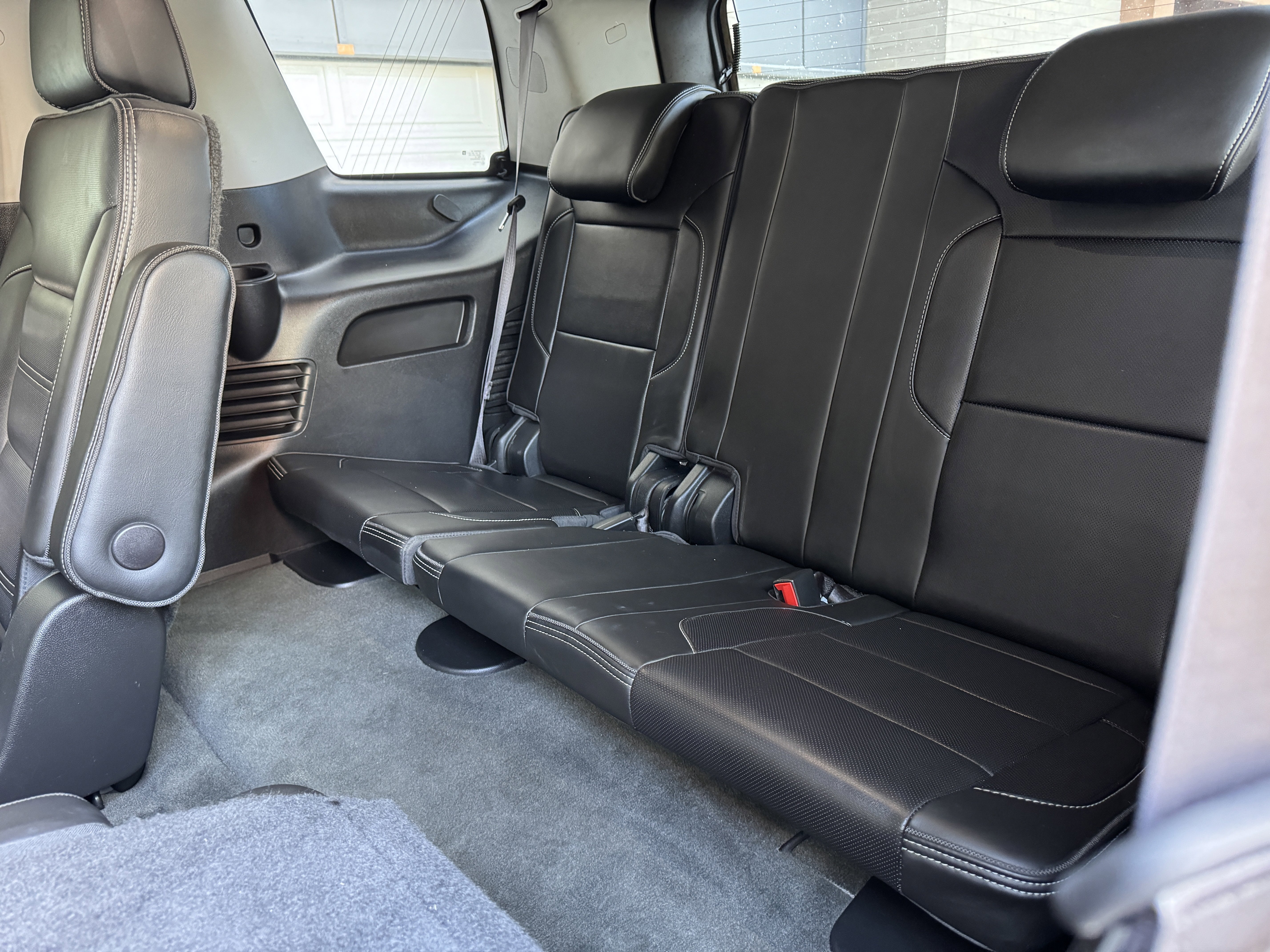 Used 2015 GMC Yukon Denali w/ Touring Package AWD/4WD image 43