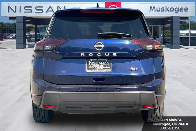 Used 2024 Nissan Rogue SV FWD image 6