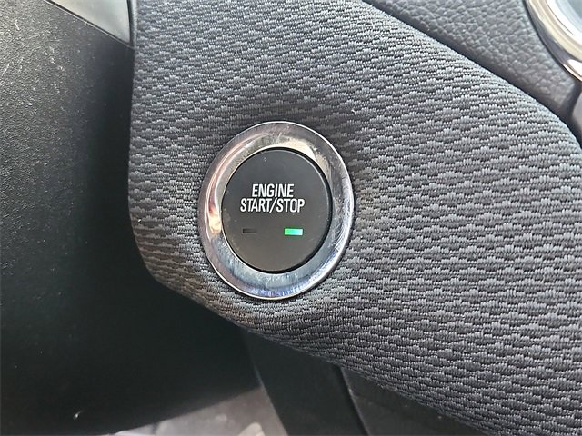 Used 2018 Chevrolet Cruze LT w/ Convenience Package image 24