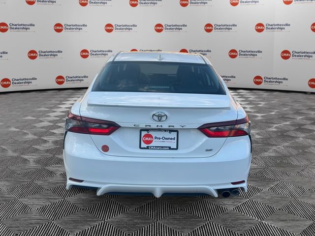 Used 2024 Toyota Camry SE image 4