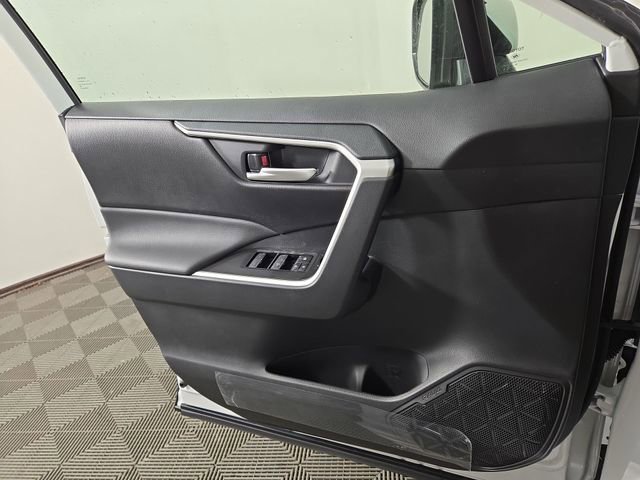 New 2025 Toyota RAV4 XLE image 32