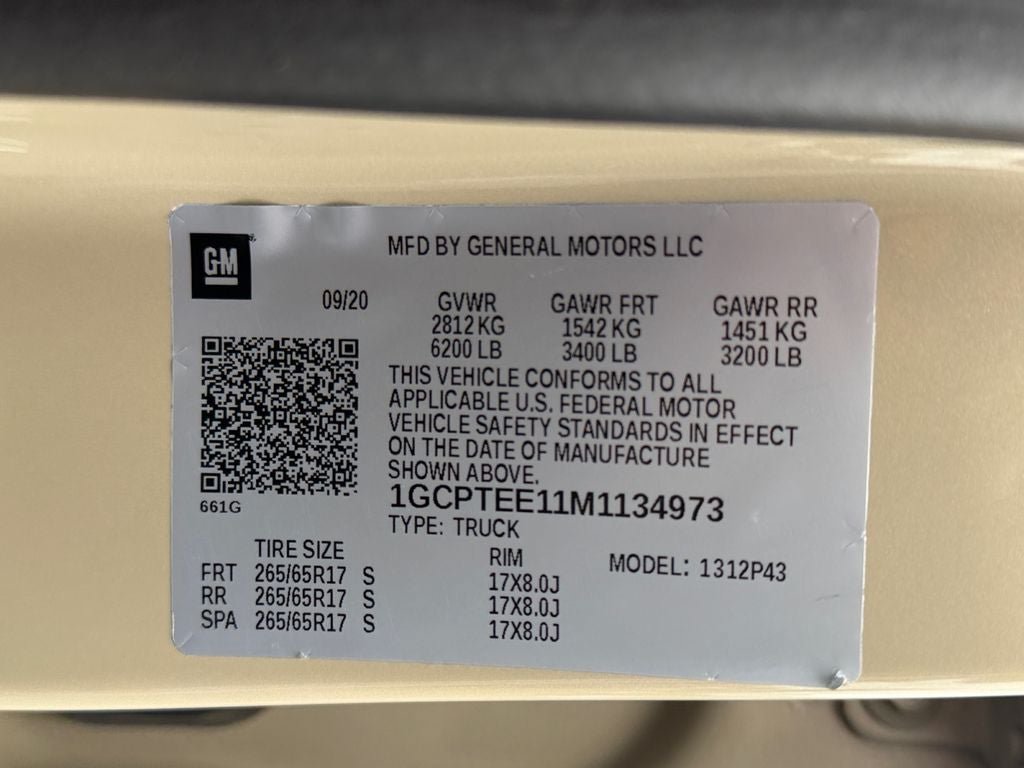Used 2021 Chevrolet Colorado ZR2 w/ ZR2 Dusk Special Edition AWD/4WD image 36